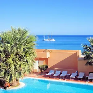 Hotell Punta Nord Est